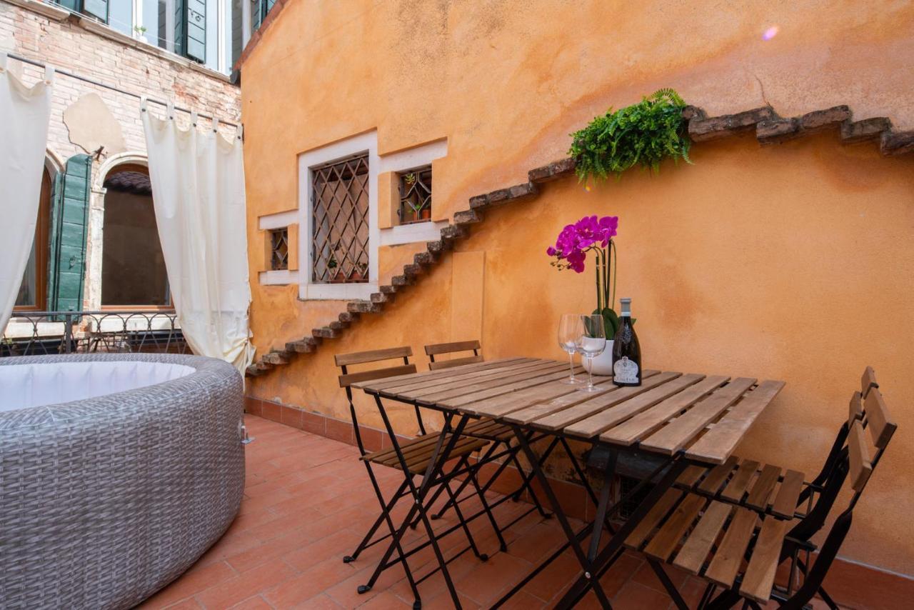 Suite Rava - San Marco With Pool Venedig Exterior foto